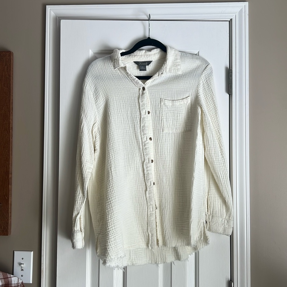 Natural reflections, Women’s button down, size small flannel